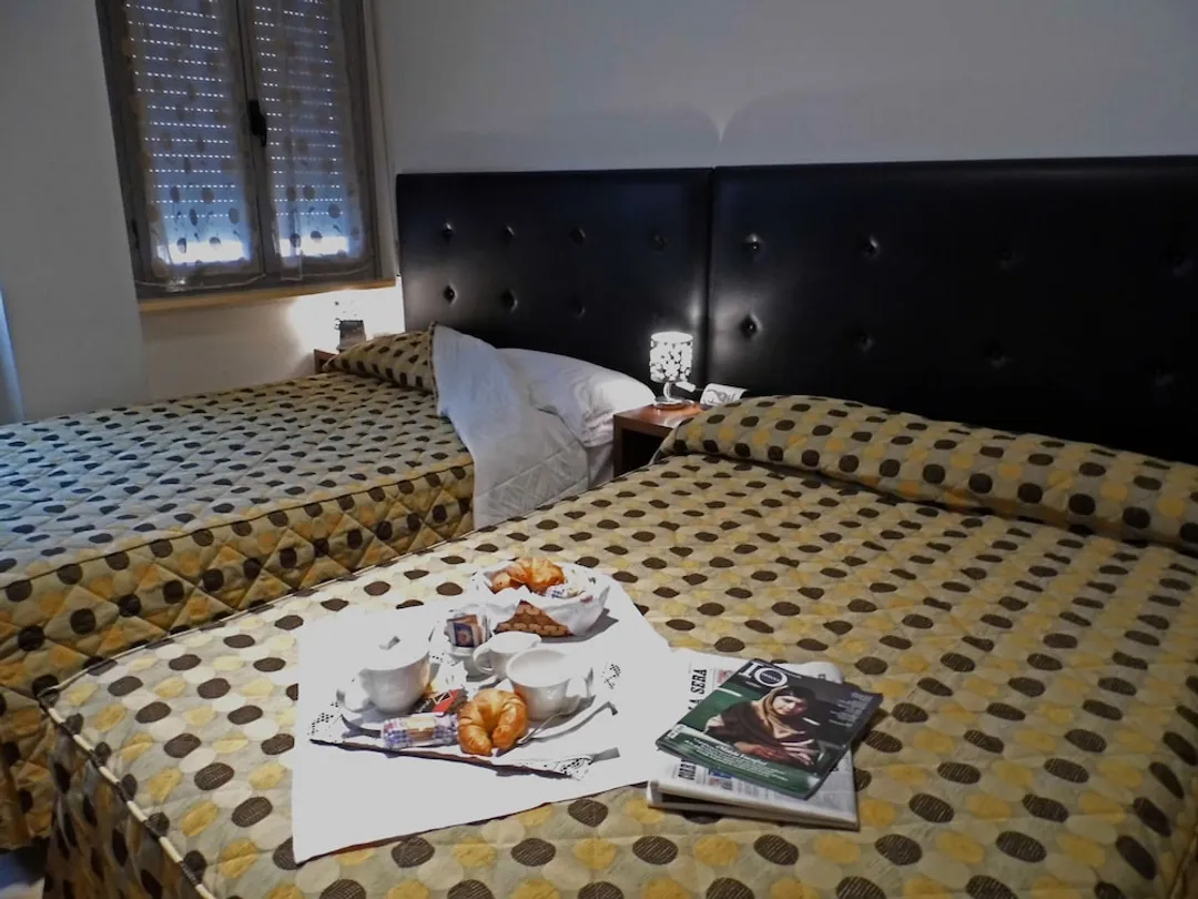 Hotel Accursio-Triple Room-1