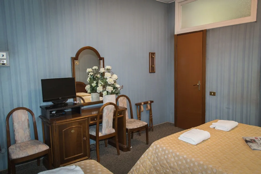 Hotel Accursio-Triple Room-7