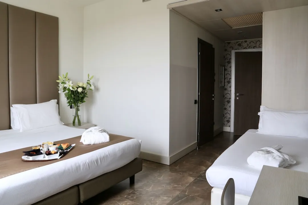 Klima Hotel Milano Fiere-Superior Triple Room-3