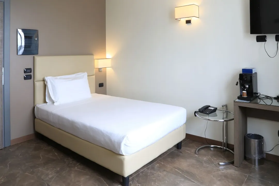 Klima Hotel Milano Fiere-Standard Single Room, 1 Large Twin Bed-2