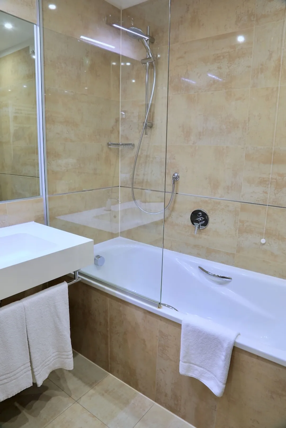 Klima Hotel Milano Fiere-Standard Single Room, 1 Large Twin Bed-4