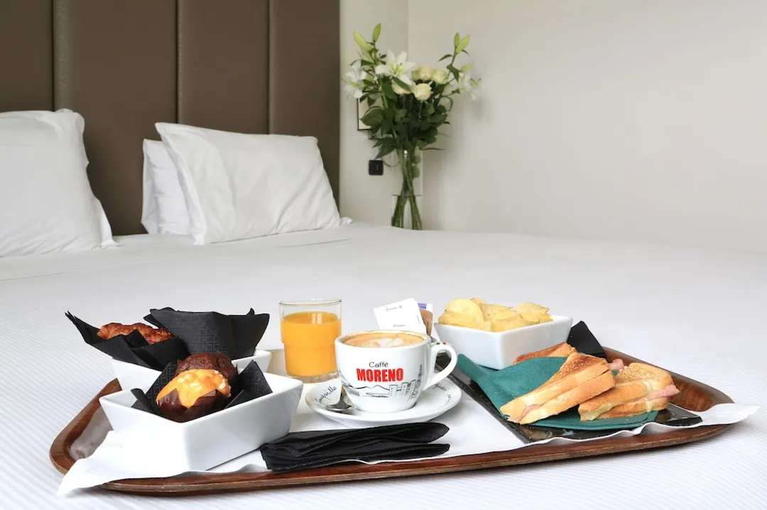 Klima Hotel Milano Fiere-Standard Double Room Single Use, 1 King Bed-4