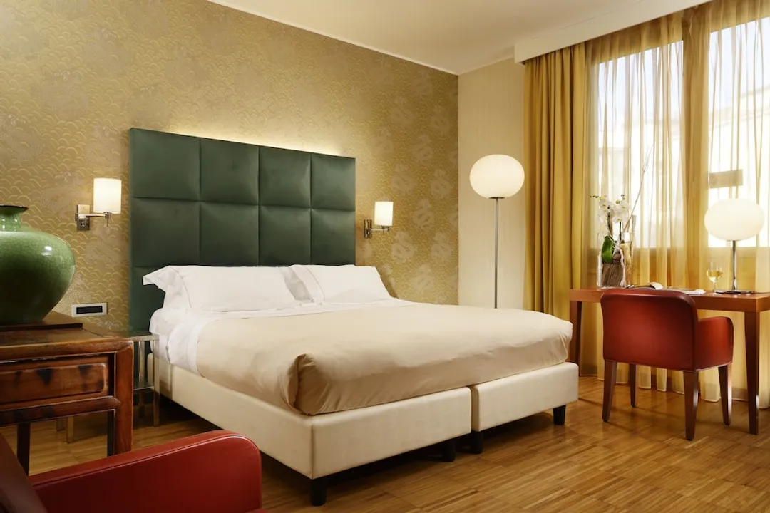Enterprise Hotel-Executive Double or Twin Room-1