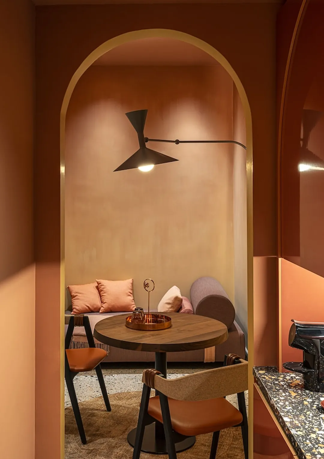 Enterprise Hotel-Nesting Private Suite-8