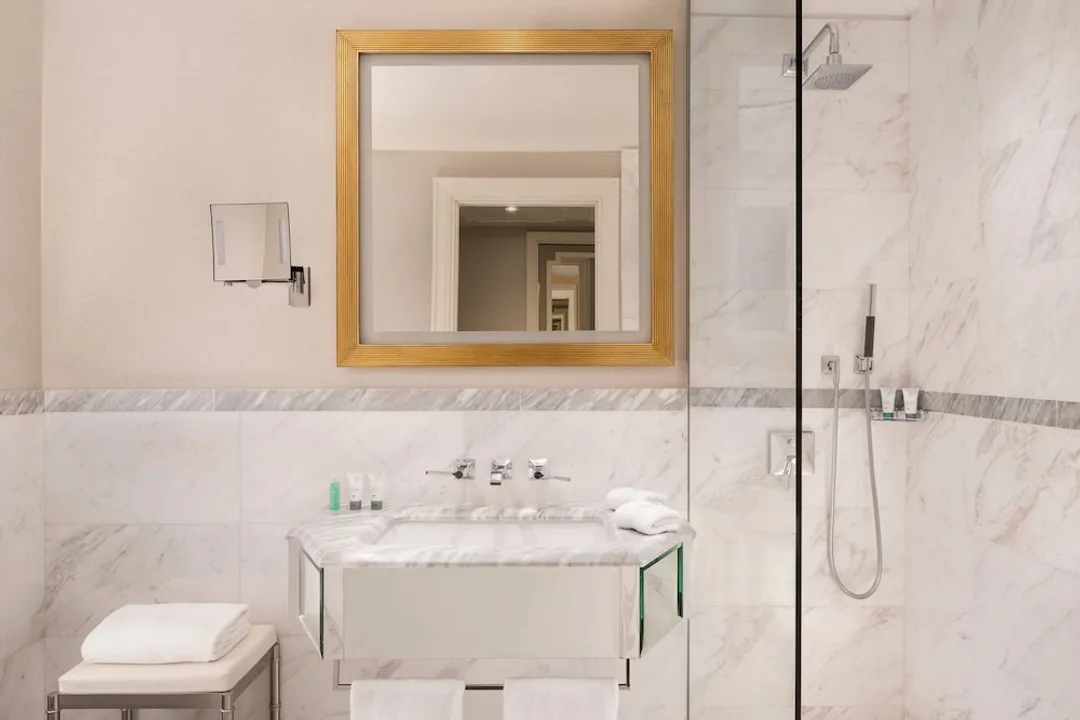 The Westin Palace, Milan-Classic Room, 2 Twin Beds-2