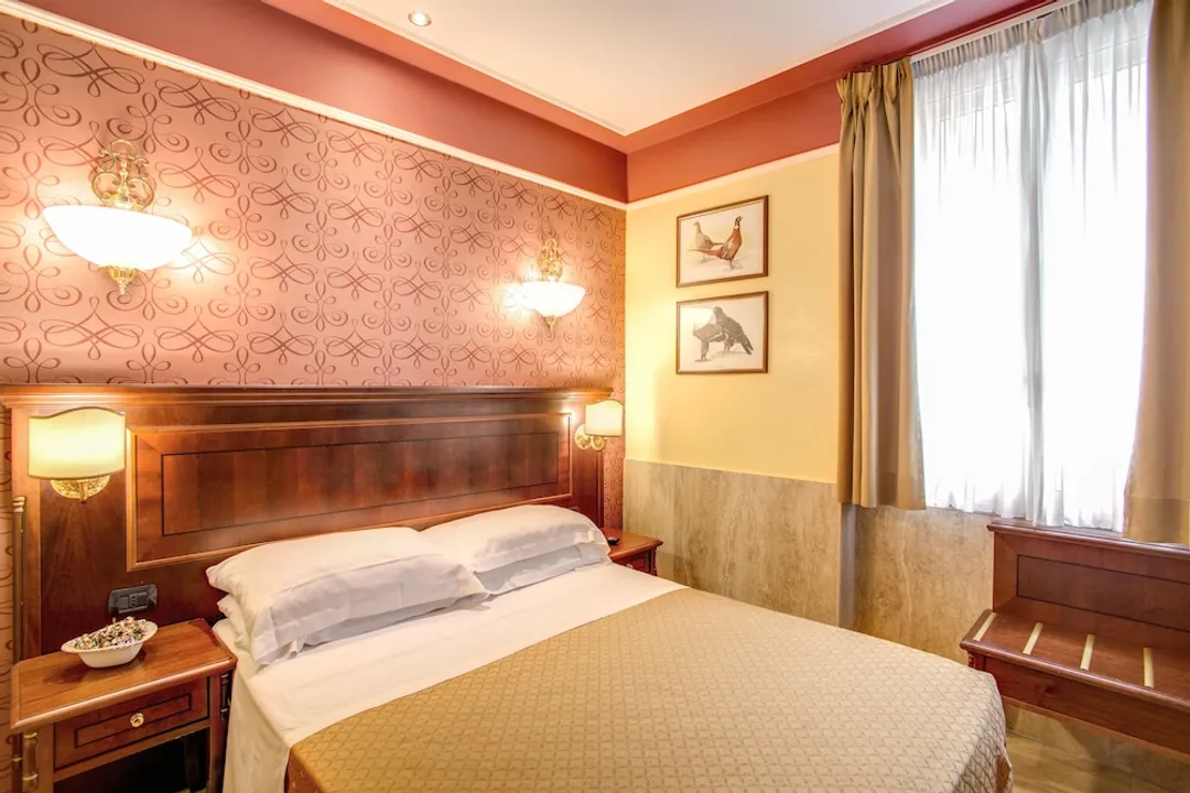 Aurelius Art Gallery Hotel-Double Room (Small)-3
