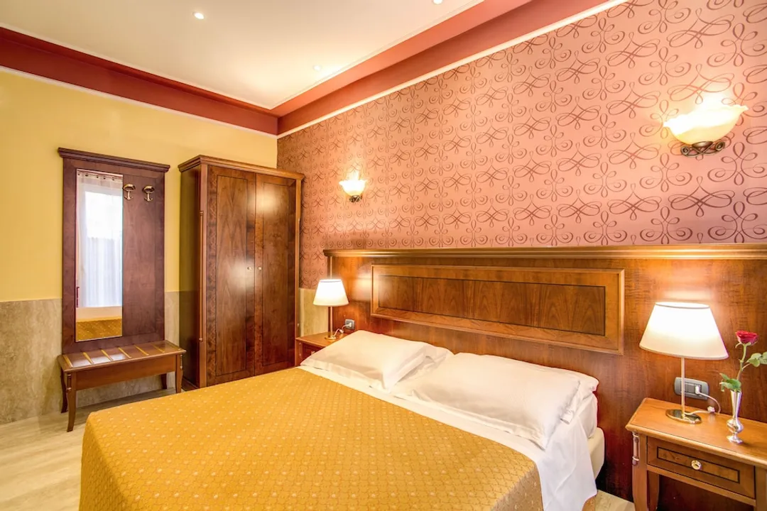 Aurelius Art Gallery Hotel-Classic Double or Twin Room-2