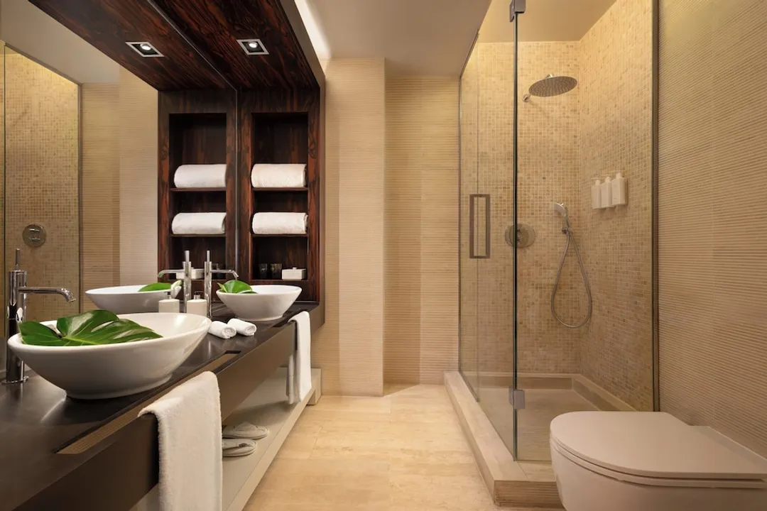 Sina The Gray-Deluxe Room-4