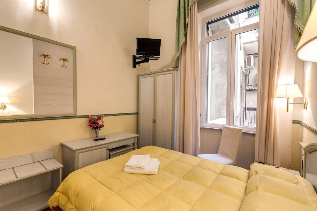 Hotel Cambridge-Superior Single Room-1