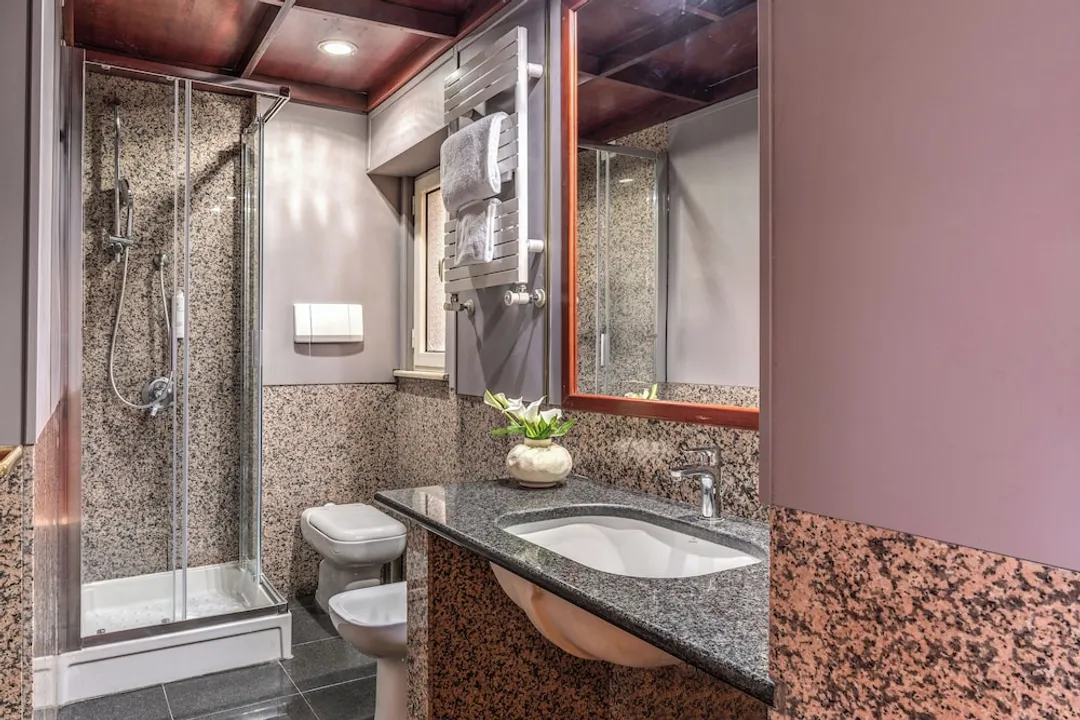 Hotel Madison-Standard Single Room-6