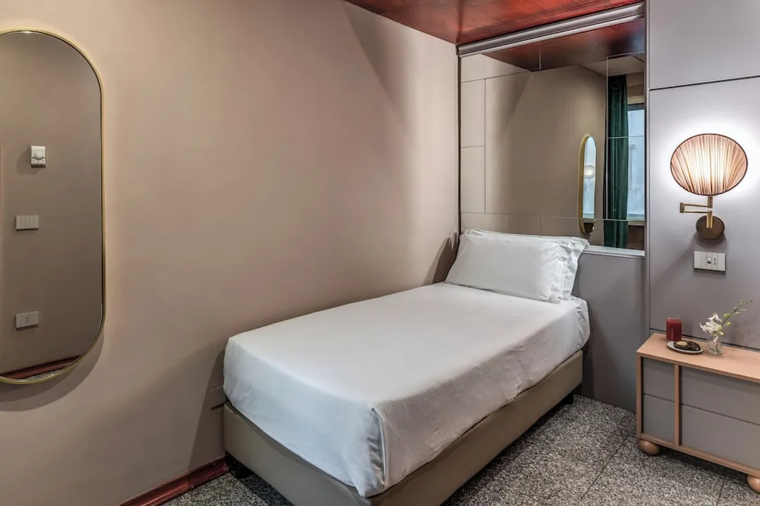 Hotel Madison-Standard Single Room-1