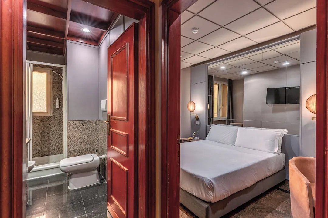 Hotel Madison-Basic Room, 1 Large Twin Bed-4