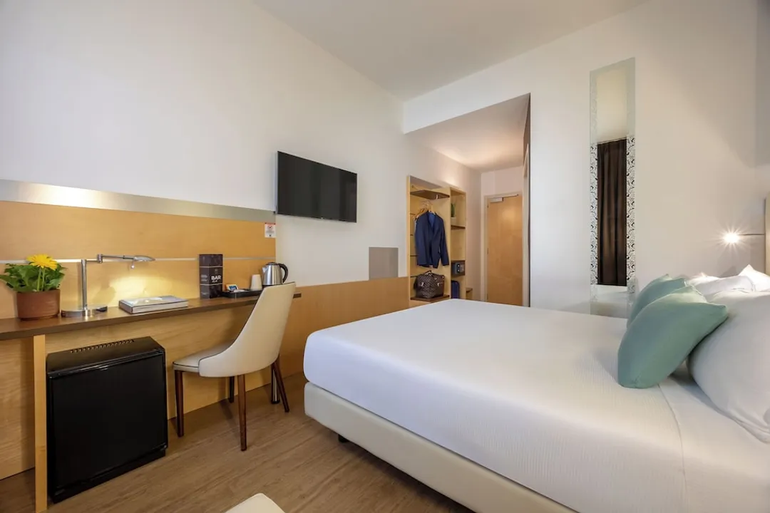 iH Hotels Milano Gioia-Superior Double Room-1
