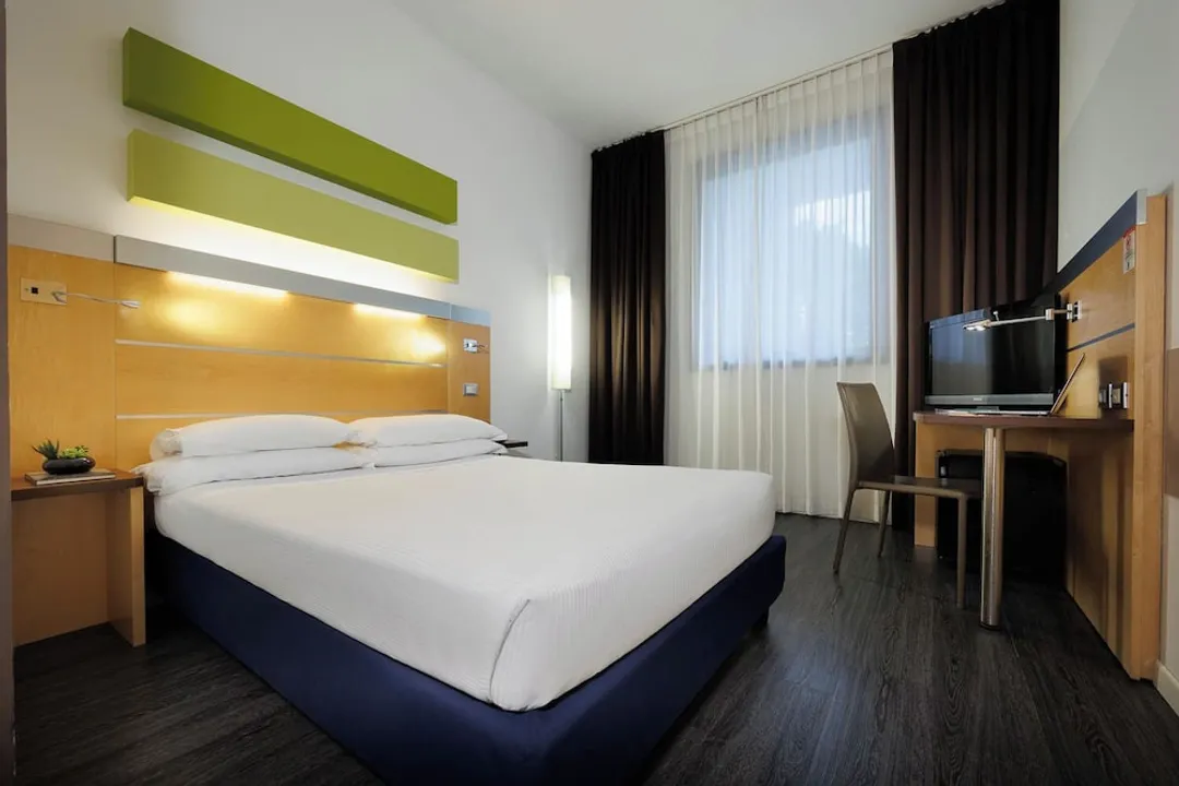 iH Hotels Milano Gioia-Standard Double Room-1