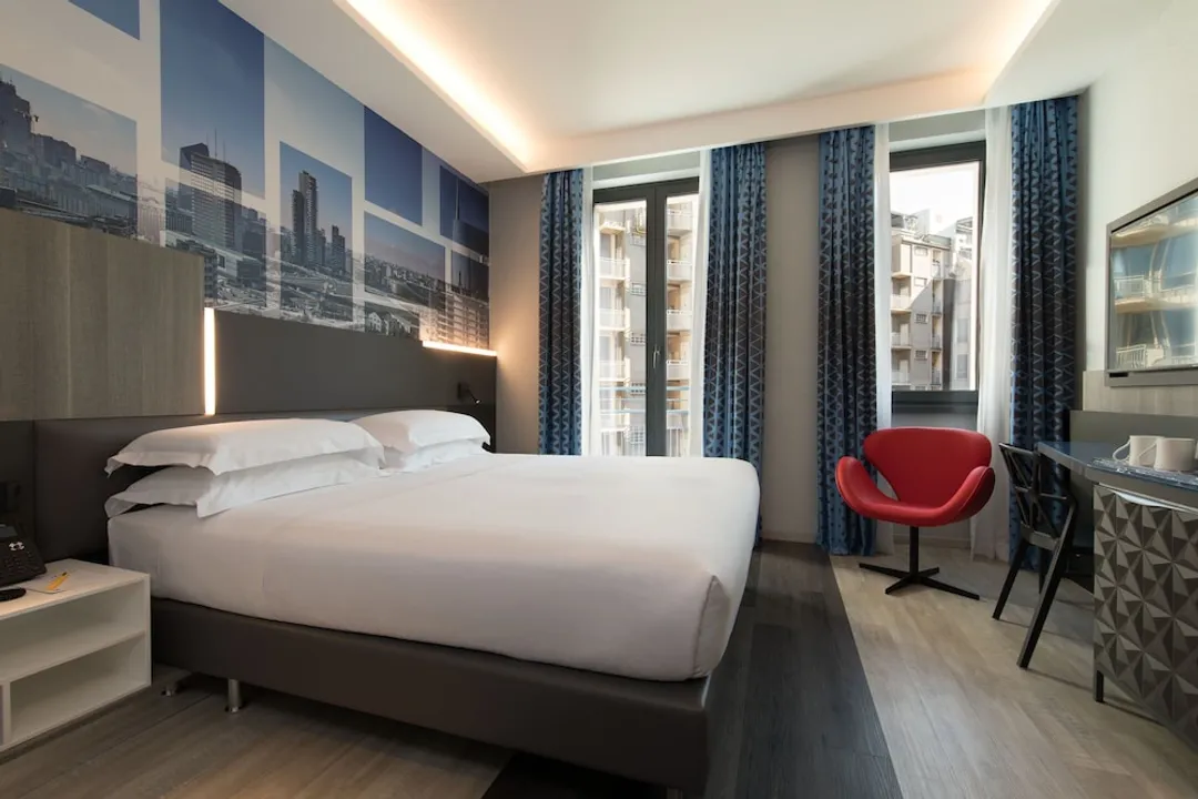 iQ Hotel Milano-Classic Double Room Single Use-2