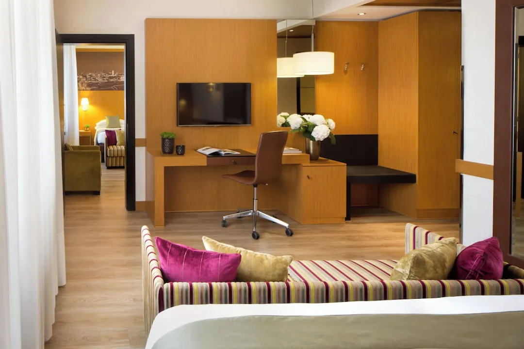 Starhotels Tourist-Family Room, Connecting Rooms-3