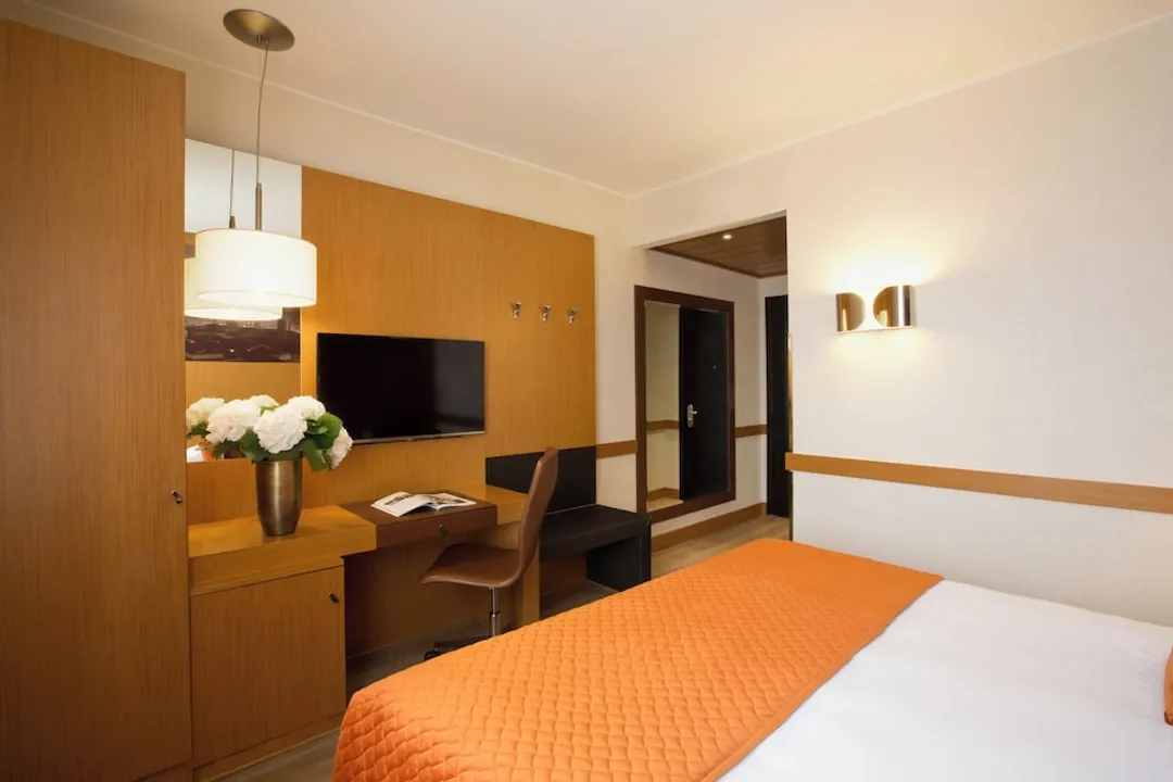 Starhotels Tourist-Classic double or twin room-1