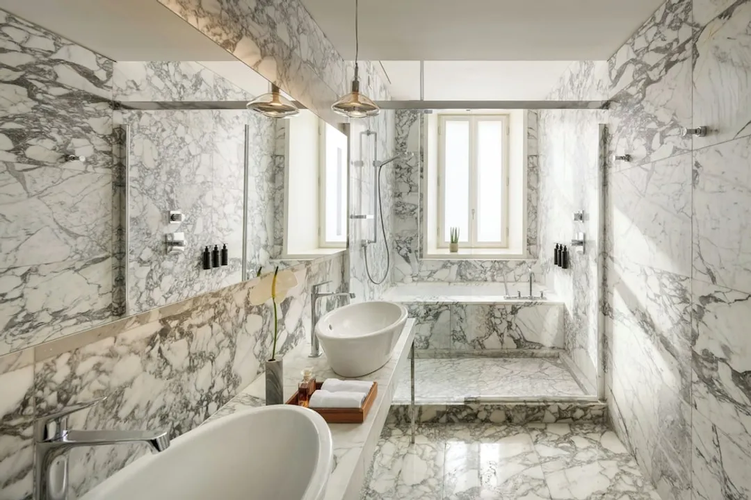 Mandarin Oriental, Milan-Deluxe Room, 1 King Bed-11