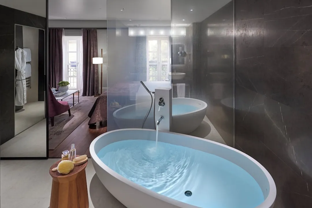 Mandarin Oriental, Milan-Deluxe Suite, 1 King Bed (Junior)-6