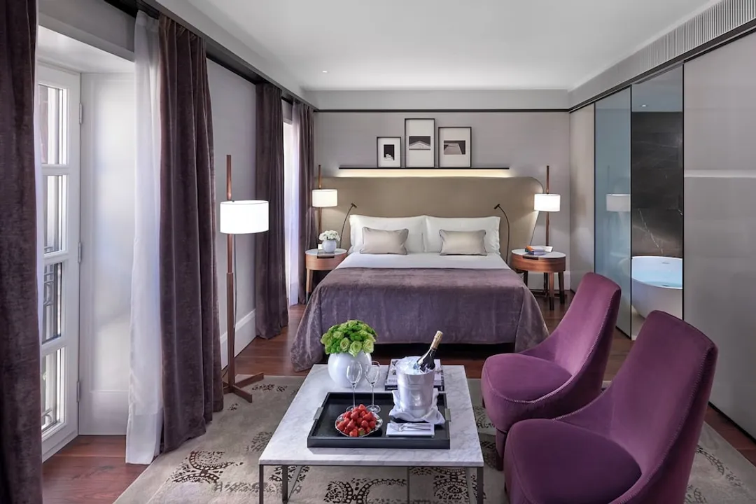 Mandarin Oriental, Milan-Junior Suite, 1 King Bed-1