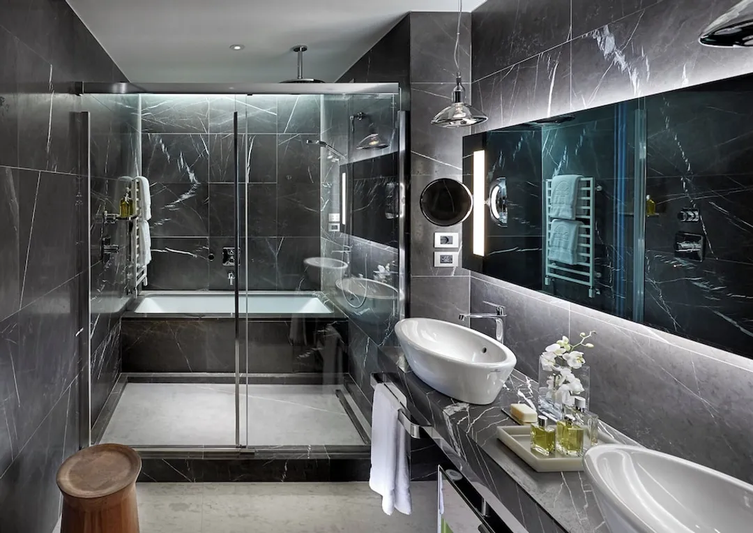 Mandarin Oriental, Milan-Deluxe Suite, 1 King Bed-5