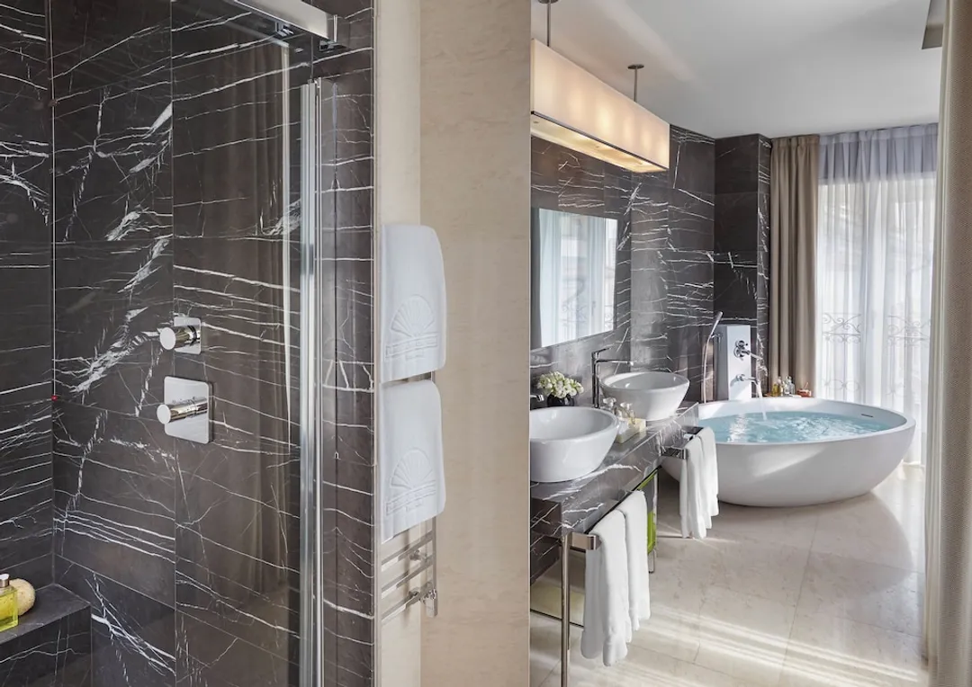 Mandarin Oriental, Milan-Deluxe Suite, 1 King Bed, Terrace-4