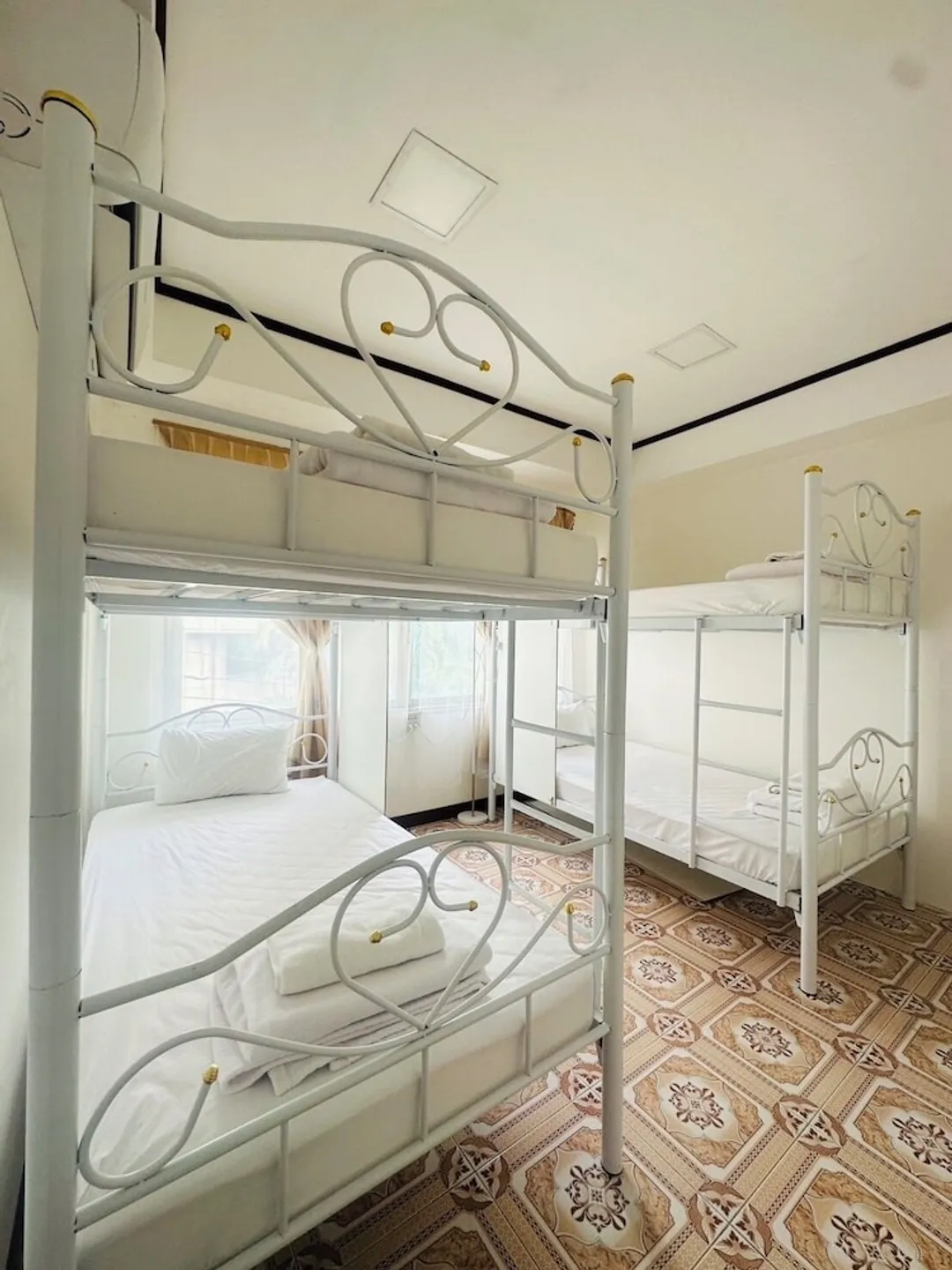 Guesthouse Station-Female Dormitory-1