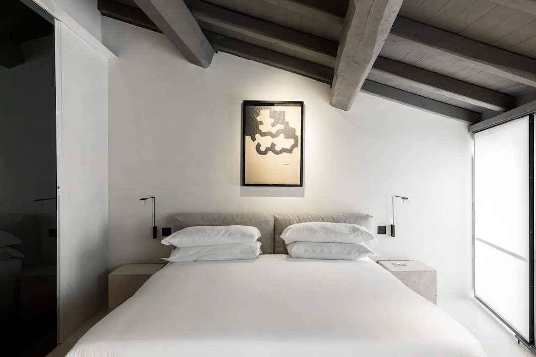 Hotel Scenario-Superior Room-5