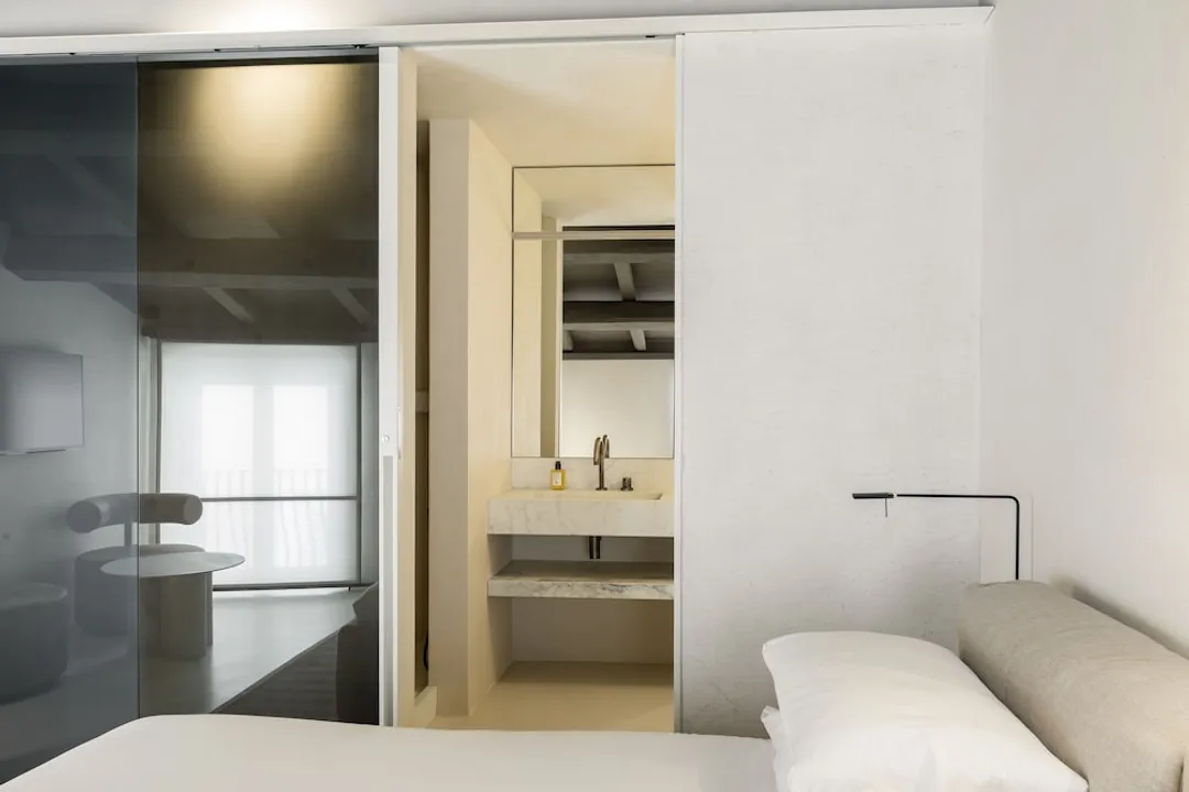 Hotel Scenario-Superior Room-8