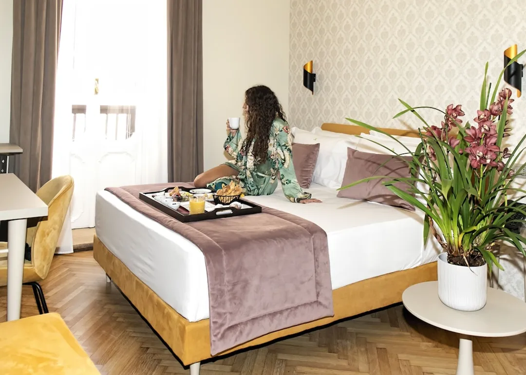 Hotel Caravita-Classic Double Room-2