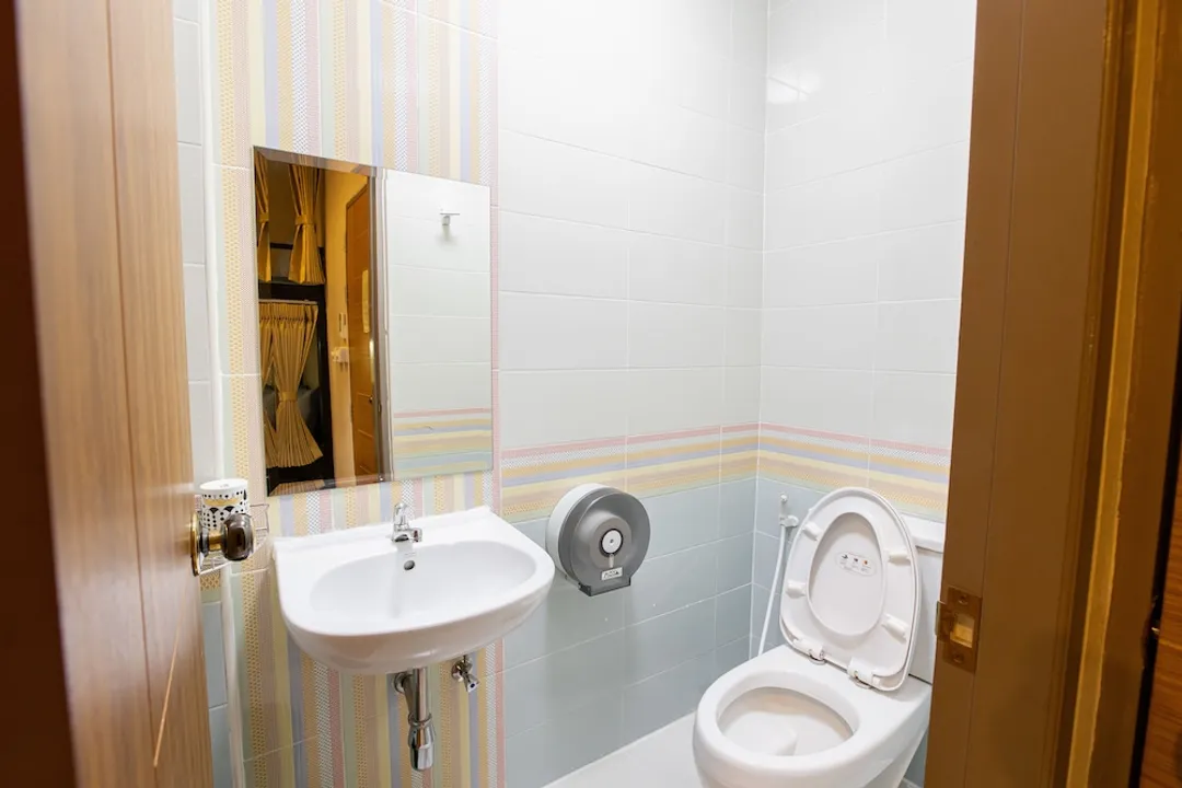Restiny Hostel-Mixed 6 beds Dorm-10