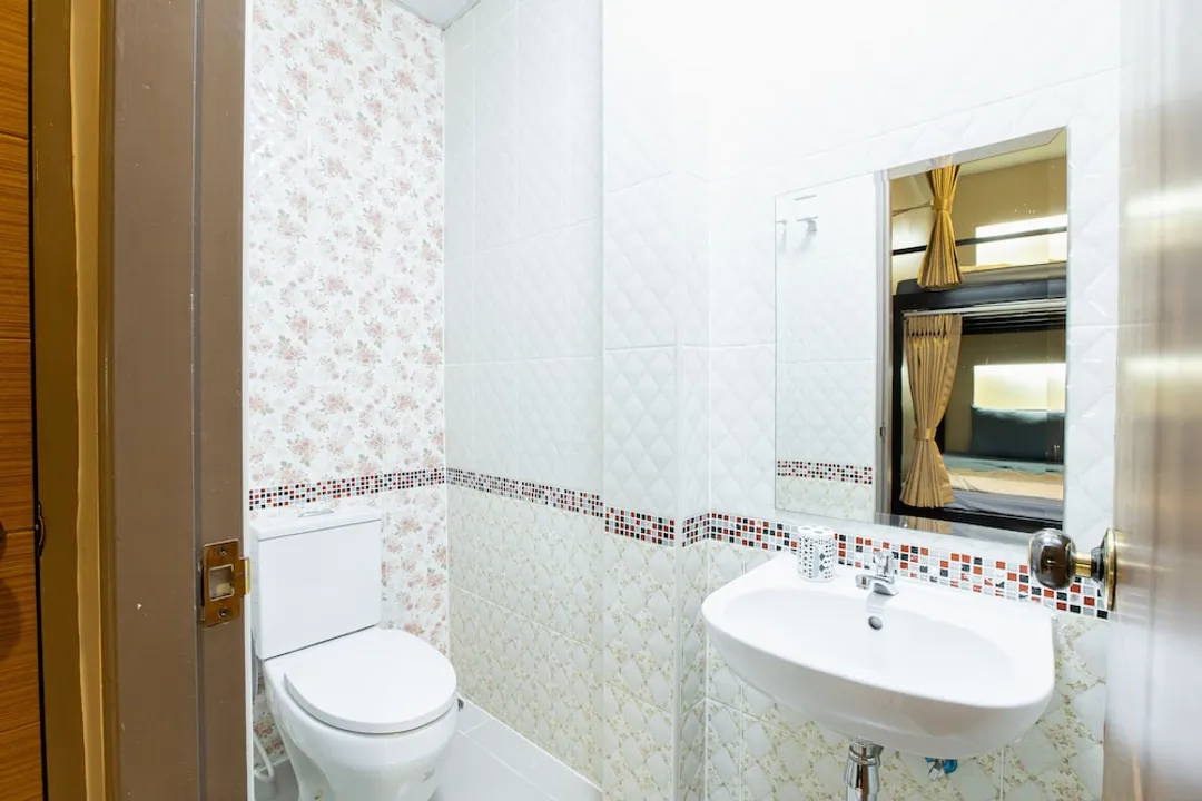 Restiny Hostel-Basic Shared Dormitory, Women only-8