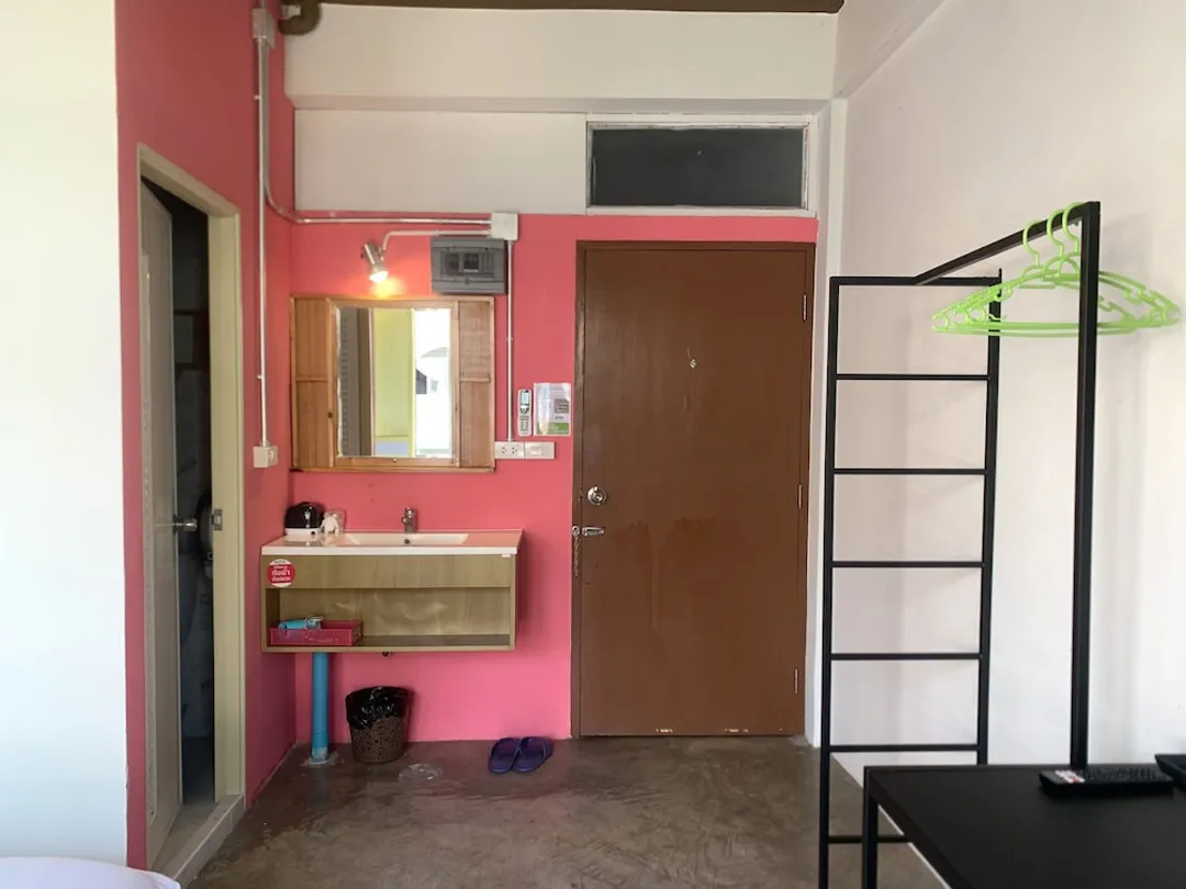 Sleep Sheep Phuket Hostel SHA-Private Double Room-4