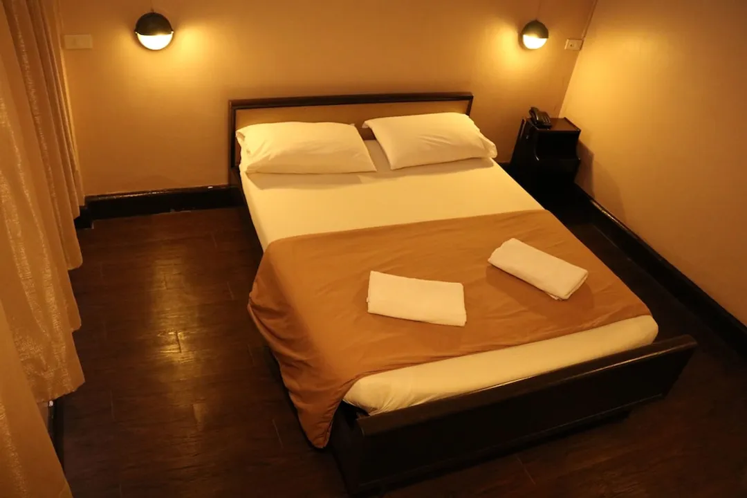 素薩瓦飯店-Standard Double Bed-2