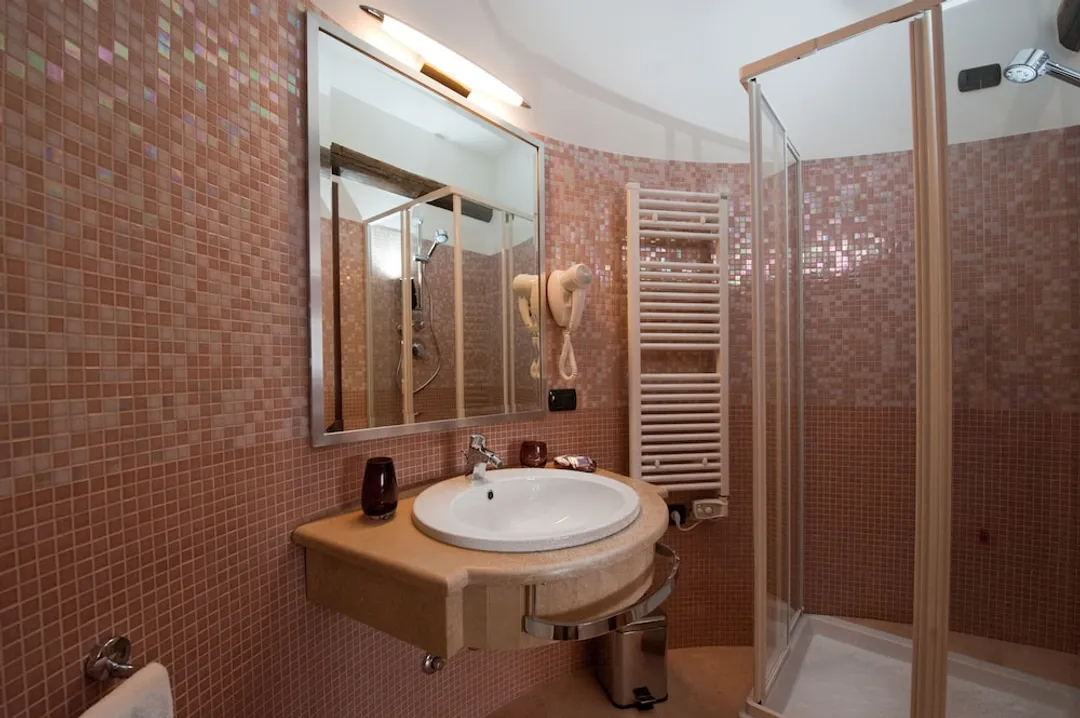 Hotel Roma Tiburtina-Deluxe Double Room-13