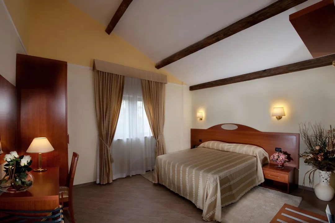 Hotel Roma Tiburtina-Triple Room-4