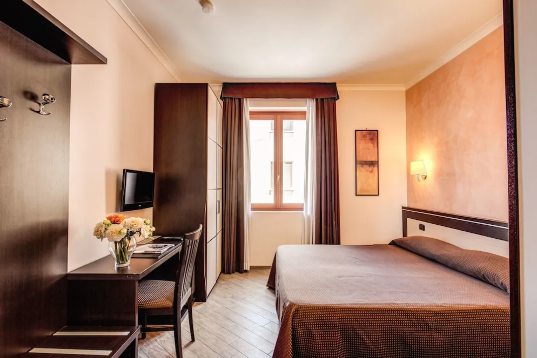 Hotel Roma Tiburtina-Triple Room-8
