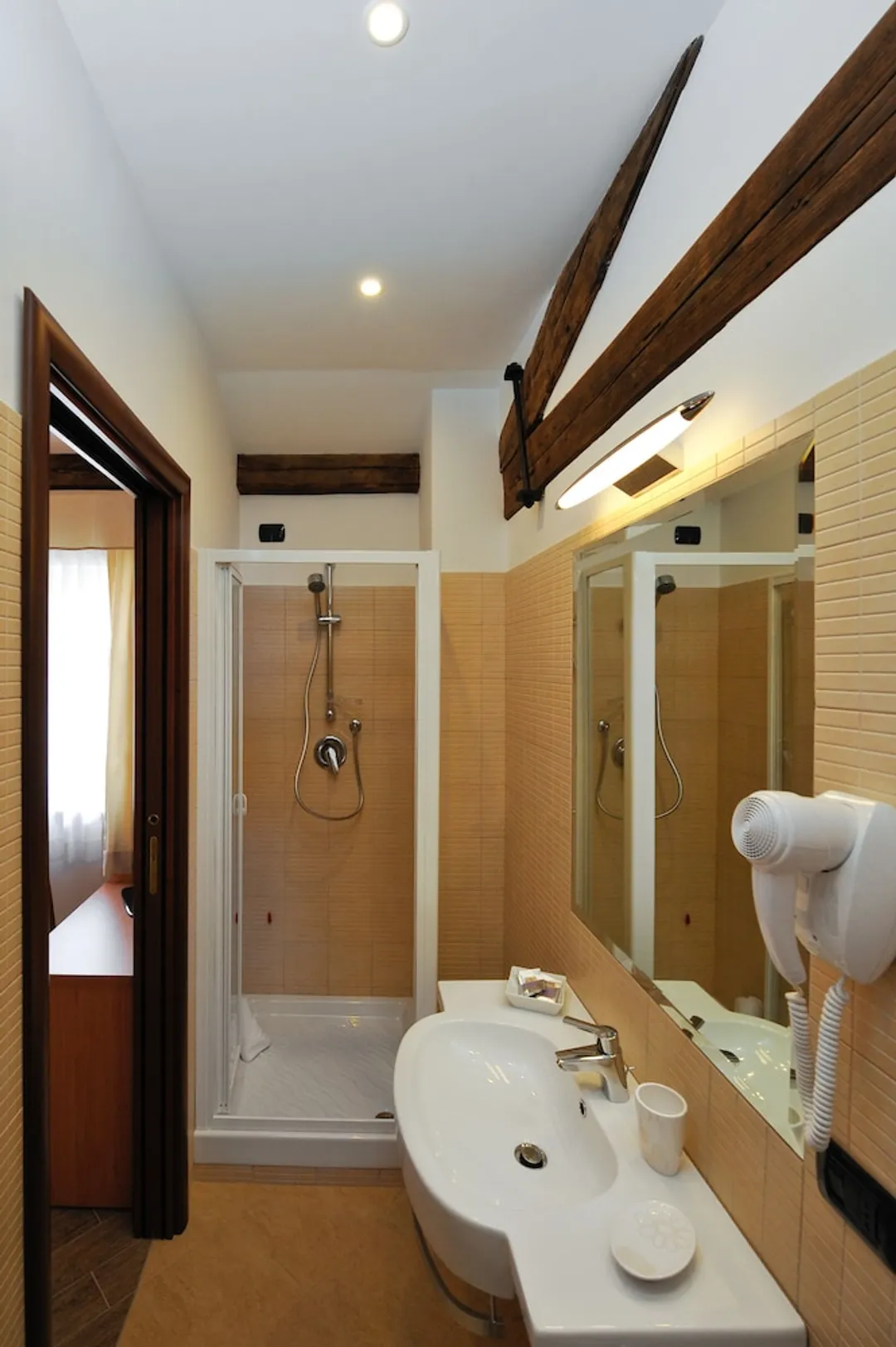 Hotel Roma Tiburtina-Triple Room-13