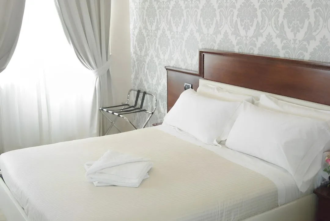 Esposizione Boutique-Deluxe Double Room-4