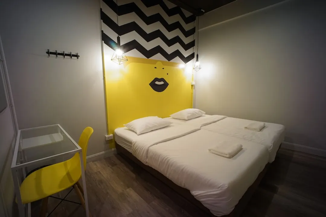 BRB 호스텔 방콕 실롬-Standard Room, Shared Bathroom-1