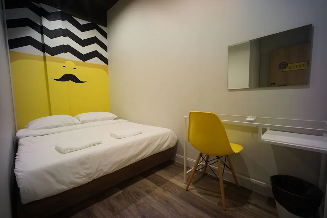 BRB 호스텔 방콕 실롬-Economy Double Room, Shared Bathroom-1