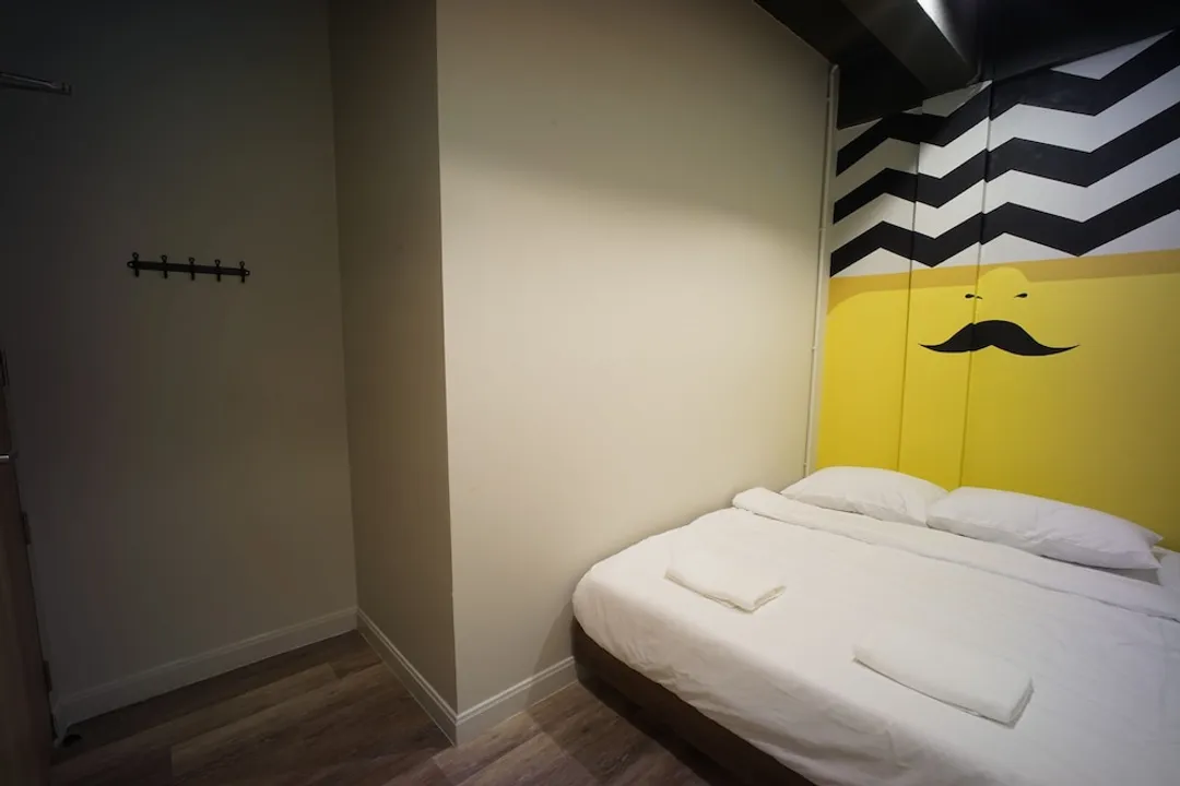 BRB 호스텔 방콕 실롬-Economy Double Room, Shared Bathroom-2