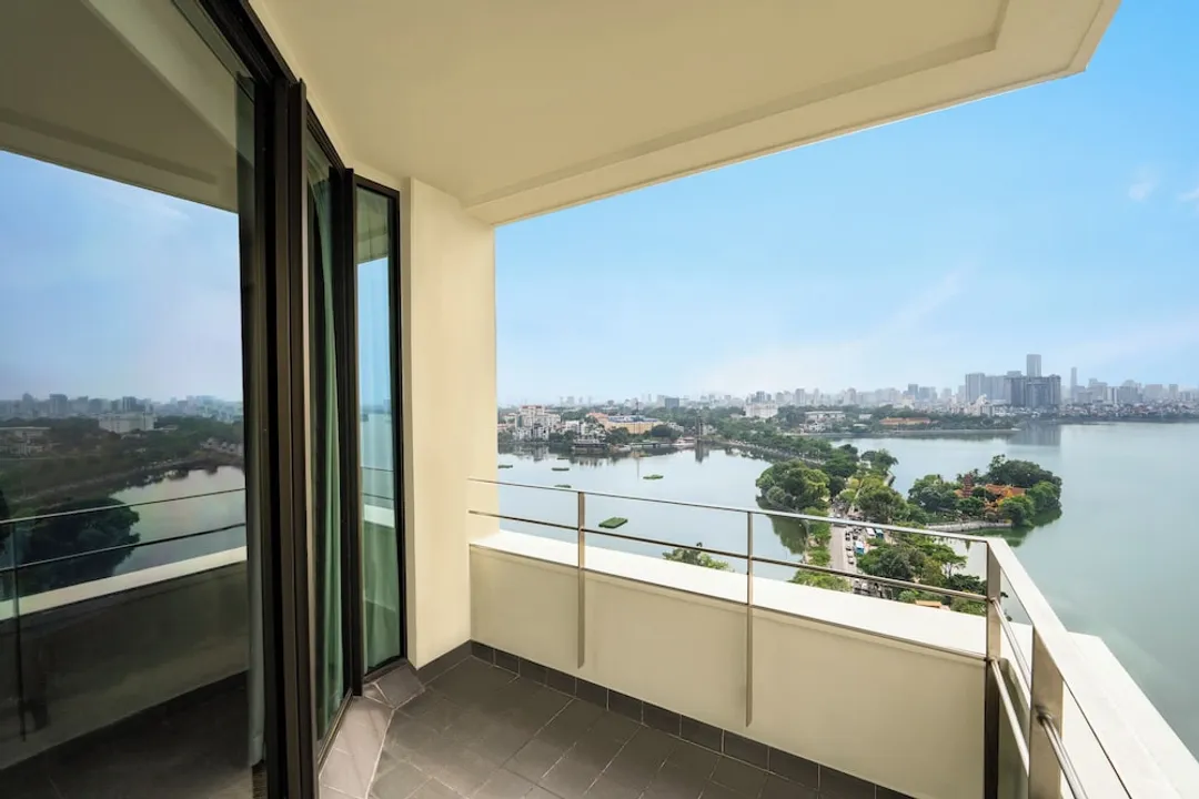 Pan Pacific Hanoi-Studio Balcony Suite-4