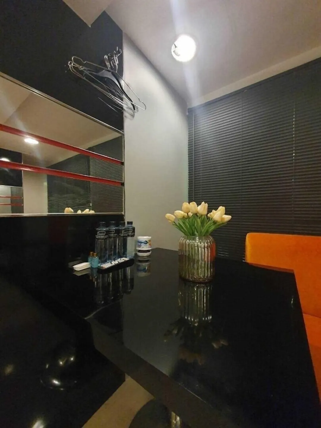 Deco Lux Hotel-Triple shared Bathroom-2
