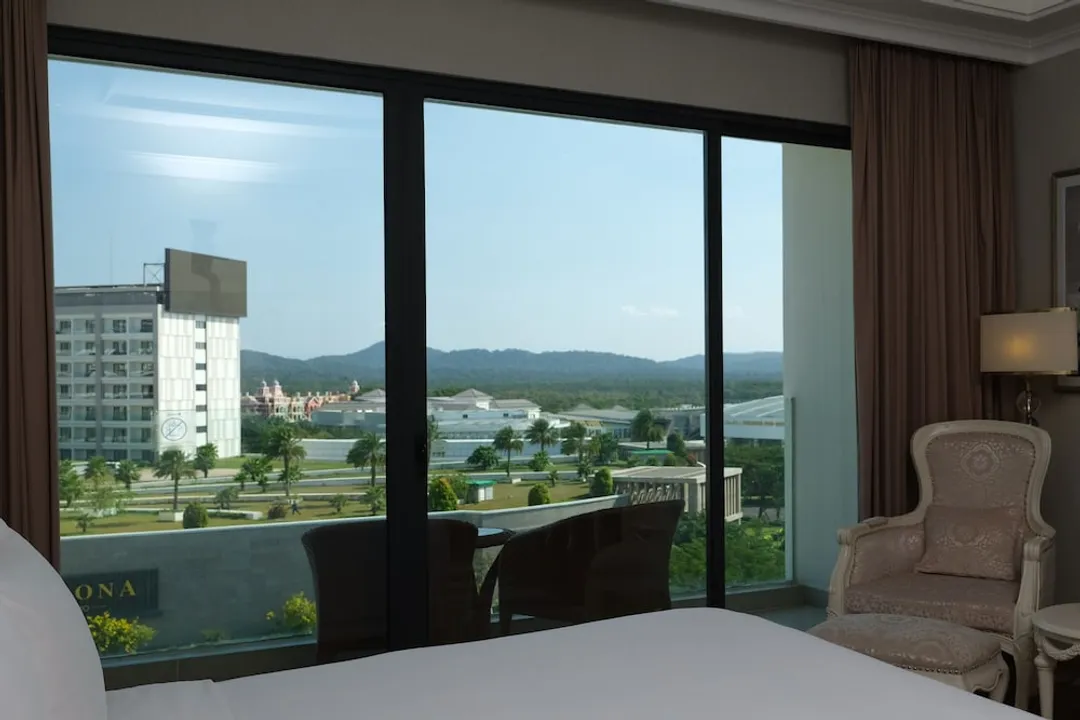 래디슨 블루 리조트 푸꾸옥-디럭스룸, 산 전망-5