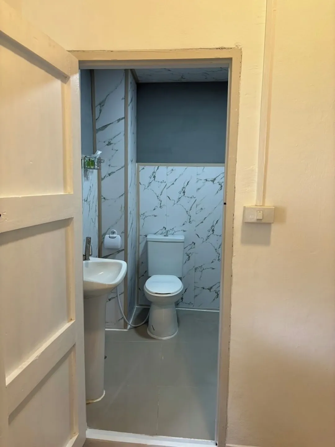曼谷诺伊酒店-基础开间-2