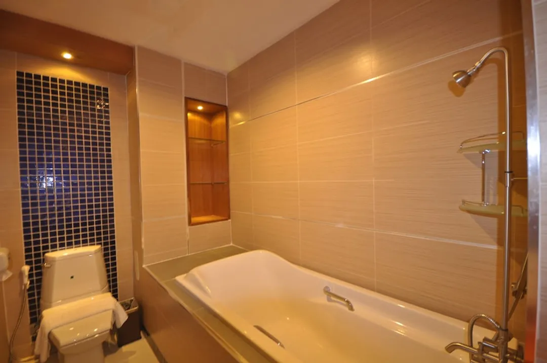 查來拉恩飯店-Superior Low Floor With Bathtub (No Balcony)-3