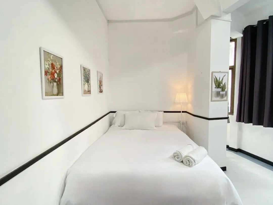 Bob House MRT Hua Lamphong-Deluxe Double Room, City View-4