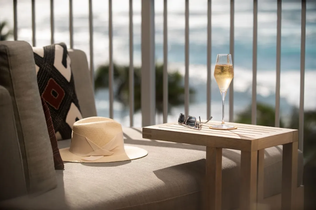 더 리츠칼튼 오아후, 터틀 베이-Suite, 2 Queen Beds, Lanai, Oceanfront (Mobility/Hearing Access, Roll-in Shwr)-5