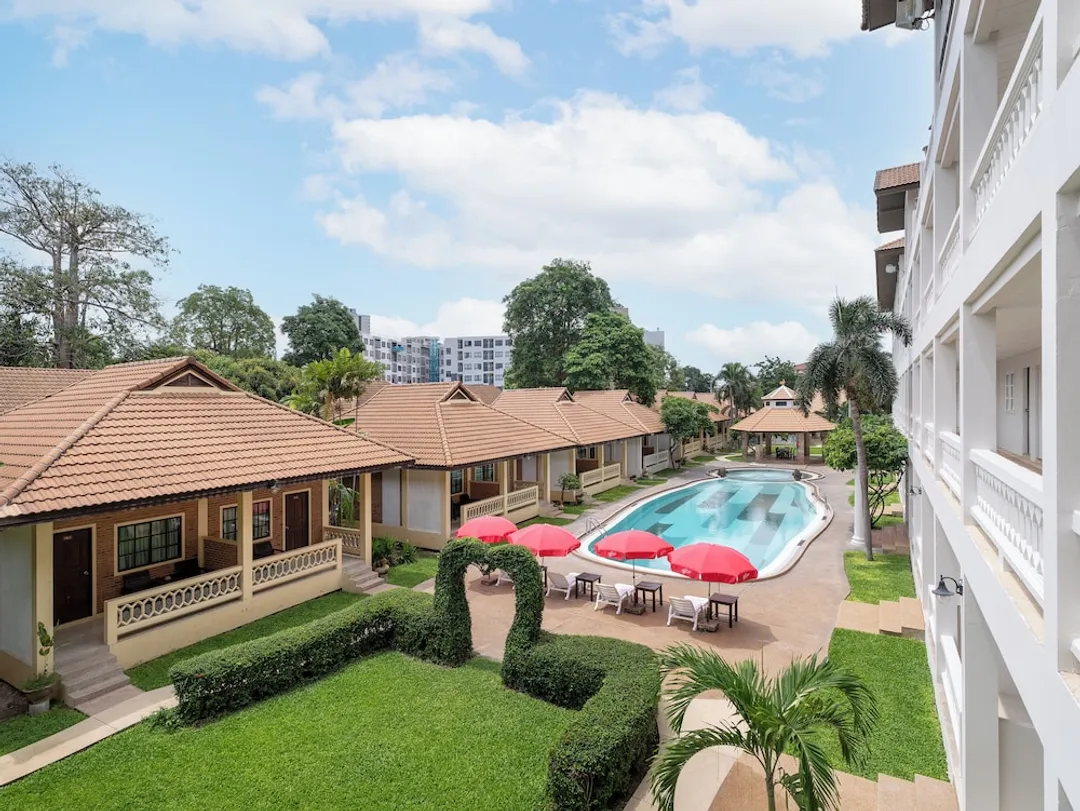 Le Palm Hotel-Bungalow, Pool View-8